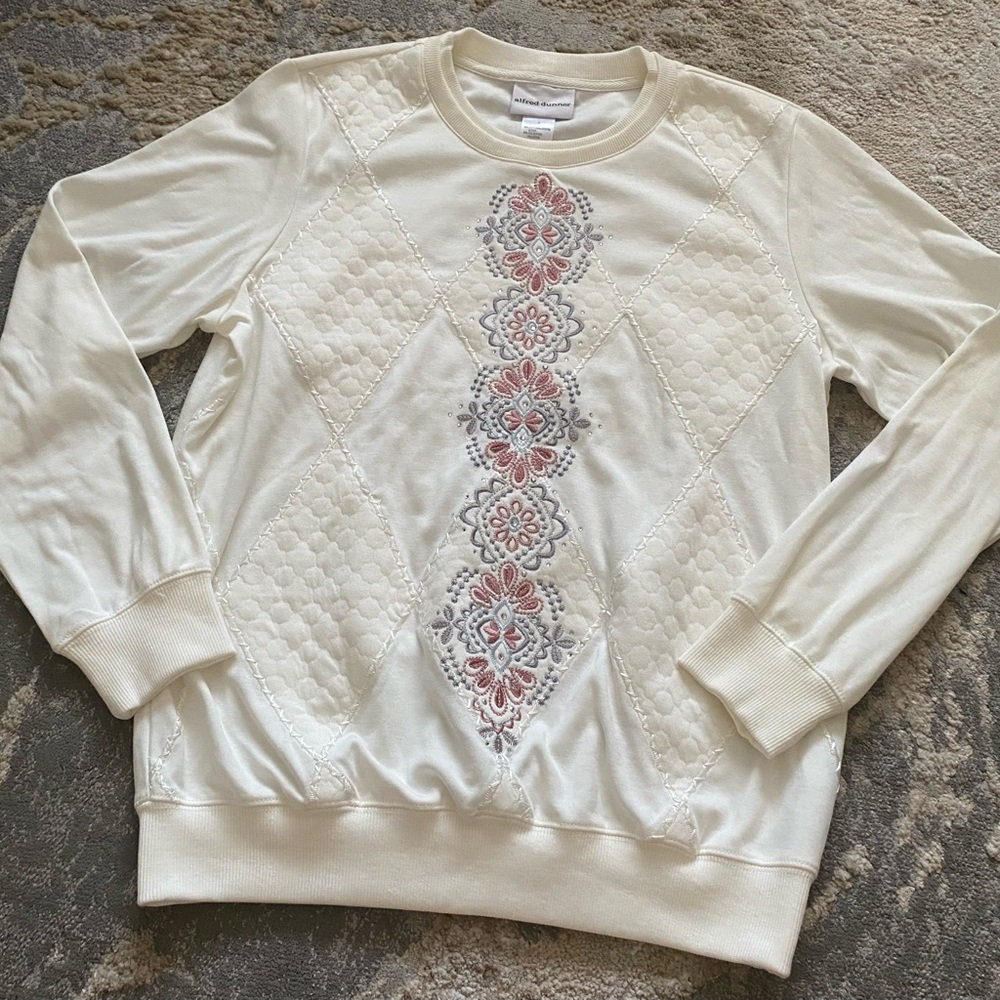Vintage Alfred Dunner White Sweatshirt Embroidery Pullover Top Small